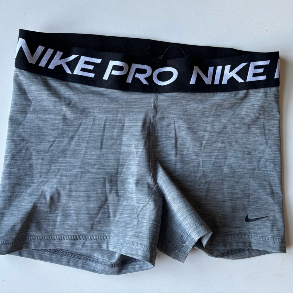 Nike Pro Athletic Mid Rise Fitted Spandex Shorts grey gray